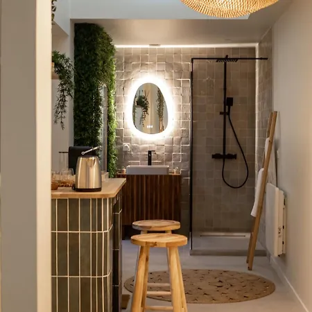 Evasion La Penida Avec Sauna & Baignoire - Hyper Centre Apartment