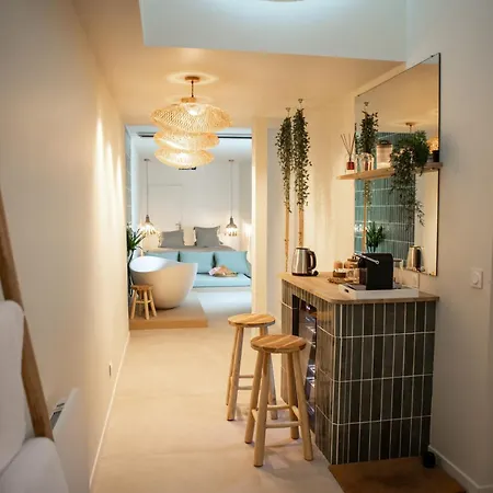 Apartment Evasion La Penida Avec Sauna & Baignoire - Hyper Centre